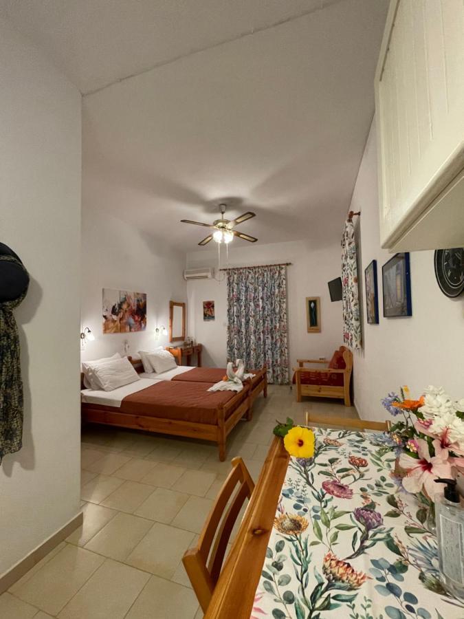 Alikí Villa Gelly'S Studios מראה חיצוני תמונה