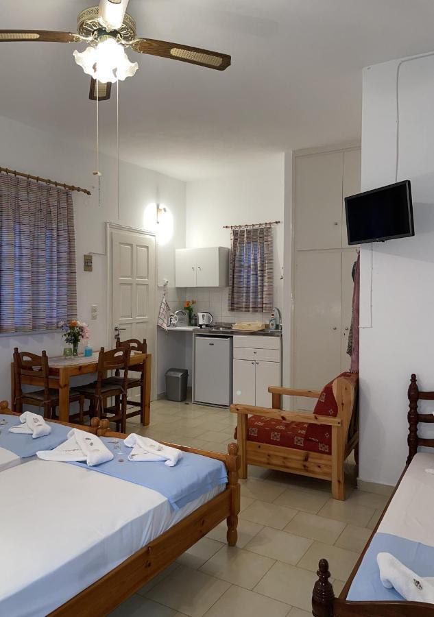 Alikí Villa Gelly'S Studios מראה חיצוני תמונה
